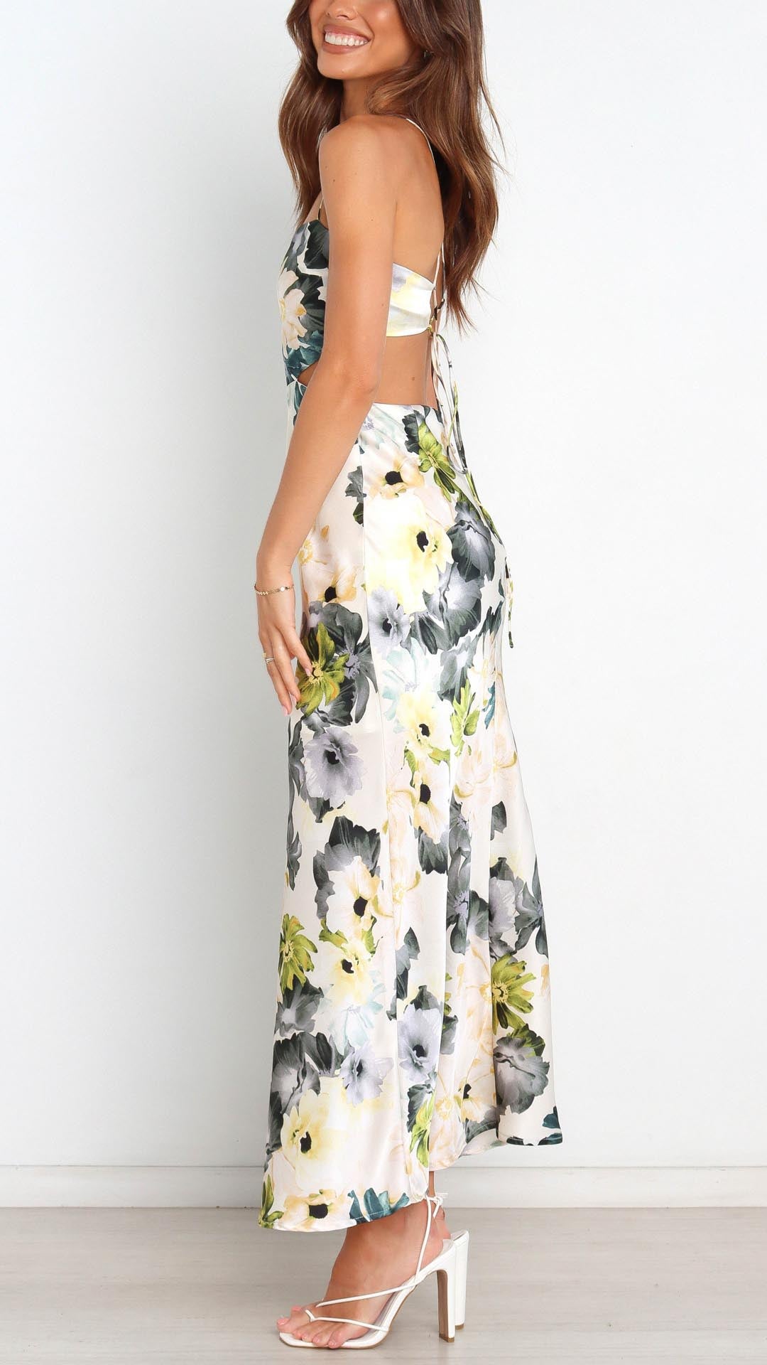 Lena | Floral Elegance Maxi Dress - Lora Toronto