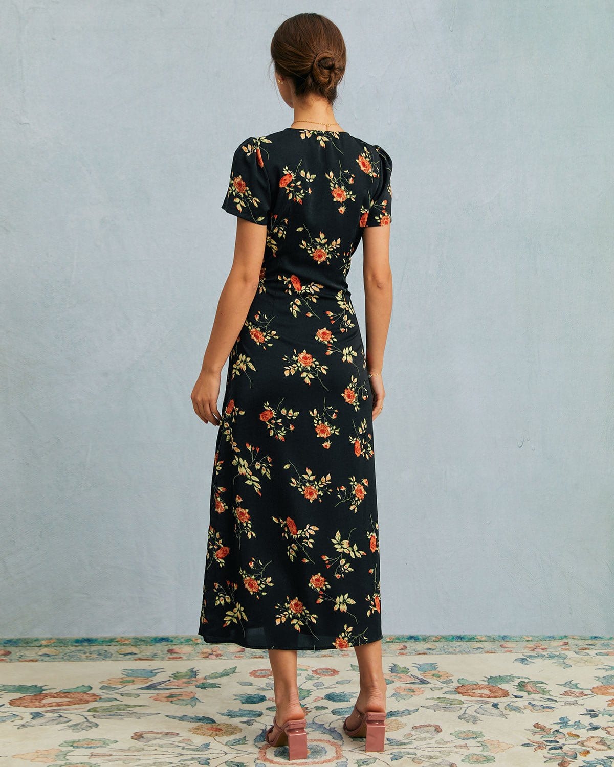 Alexia | V Neck Floral Short Sleeve Maxi Dress - Lora Toronto