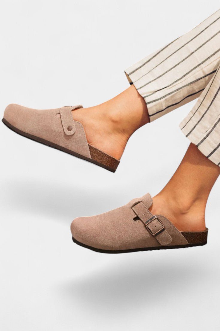 Tia Robust Suede Clogs - Lora Toronto